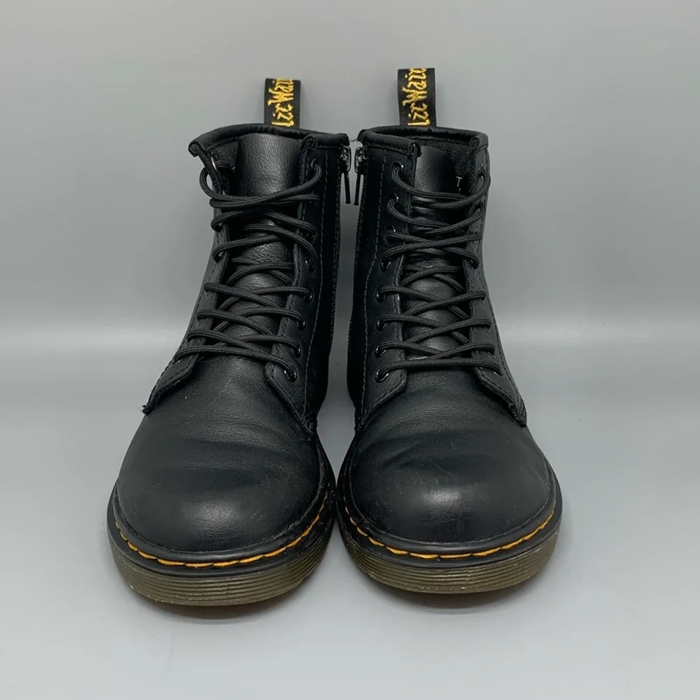 Dr Martens 1460 Leather Boots Youth Sz 2‎